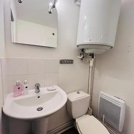 Studio Neuf Au Calme Proche Gare Maritime - 7 Min شقة *